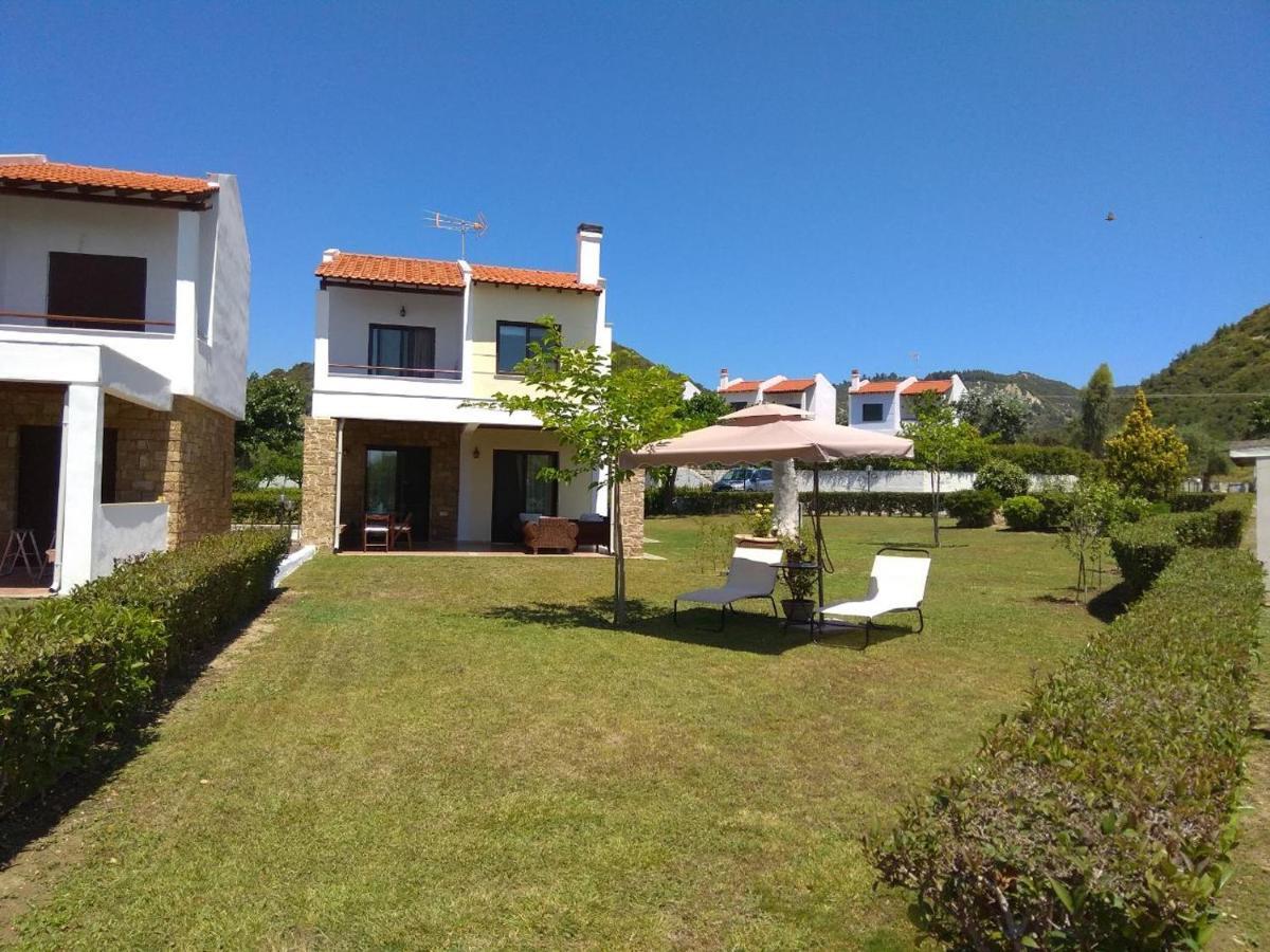 Villa Nadia Nea Skioni Exterior photo